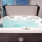 South Shore 1 - Jacuzzi - Host & Chill Nyaraló *