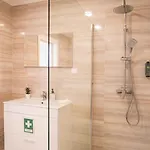 South Shore 1 - Jacuzzi - Host & Chill São Roque