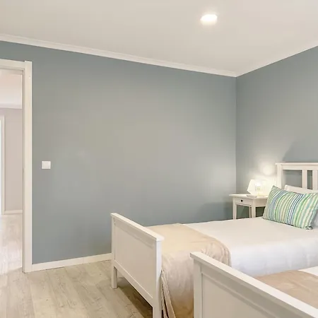 South Shore 1 - Host & Chill Holiday home