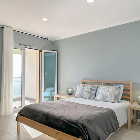 South Shore 1 - Host & Chill *