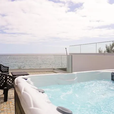 South Shore 1 - Jacuzzi - Host & Chill Holiday home *
