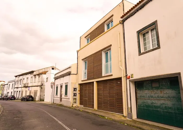 South Shore 1 - Host & Chill *