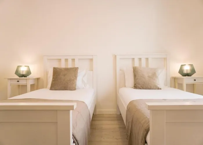 South Shore 1 - Host & Chill *