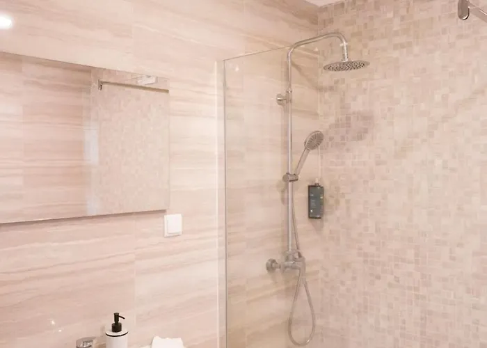 South Shore 1 - Host & Chill *